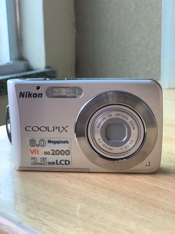 Máquina Fotográfica Nikon - Super Conservada!!