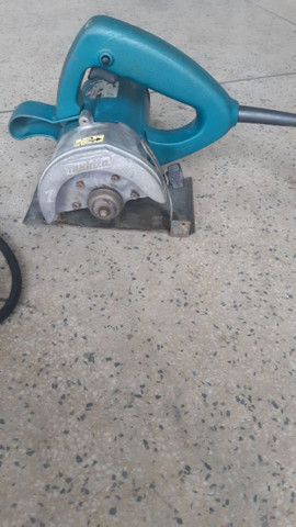 MAKITA CONSERVADA SÓ 250 - Foto 2