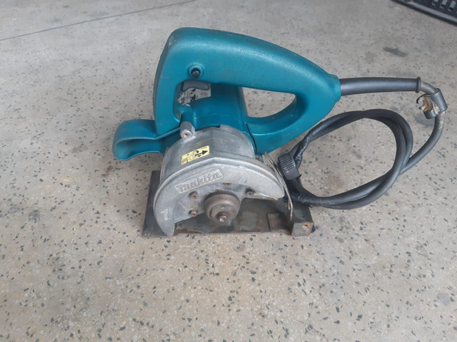 MAKITA CONSERVADA SÓ 250
