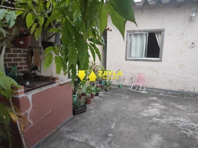 Casas a venda em Vista Alegre Rj