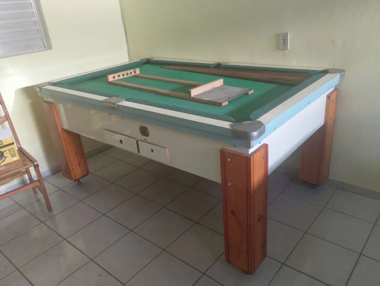 Mesa de sinuca profissional medida 1.90 por 1.20 semi nova 2800.00 - Jogos de  Vídeo Game - Samambaia, Praia Grande 1318593358 | OLX