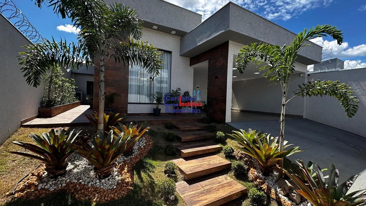 Casa Alto Padrão com 3 quartos, suíte e piscina no Guarujá Mansões, Betim/MG