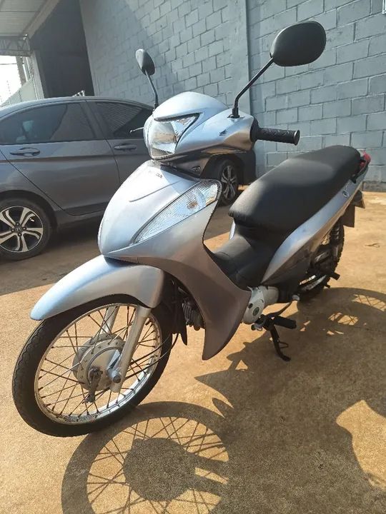 BIZ 125 ES 2015