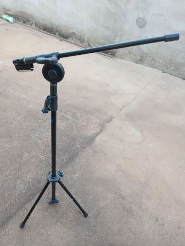 Pedestal e microfone 