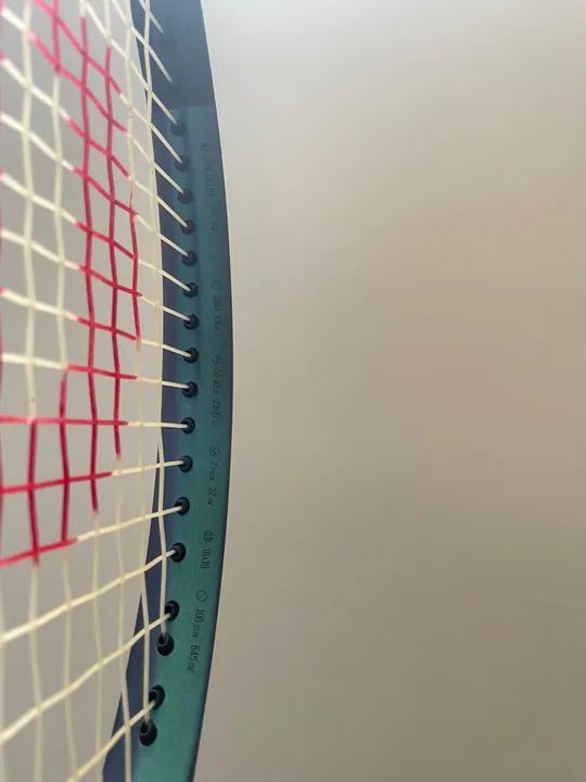 Raquete de Tênis Wilson Ultra 100 V4 - Foto 6