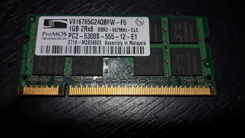 Memória PC2 para notebook SoDIMM - 1GB 2Rx8 5300s ProMOS 2