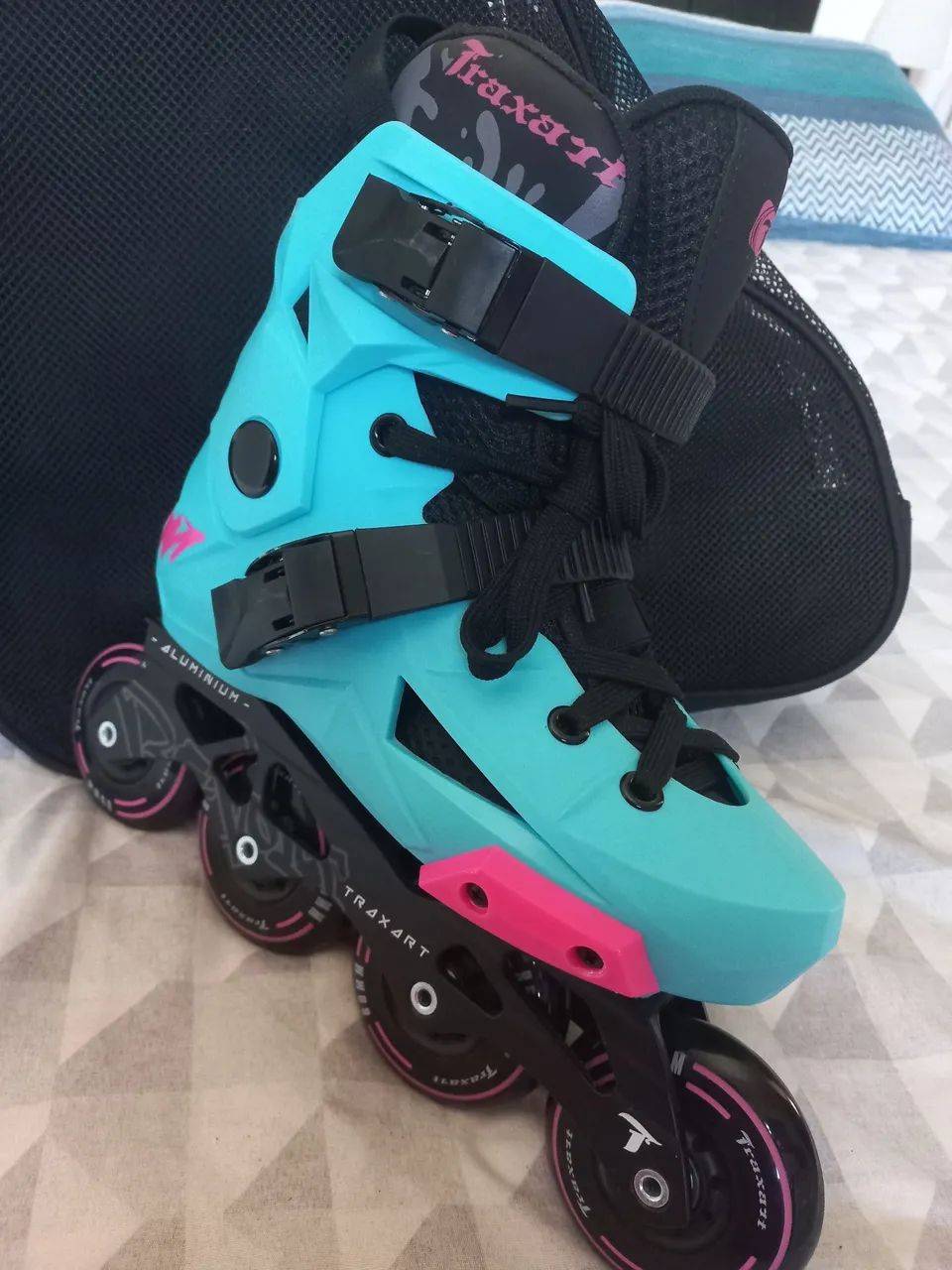 Patins traxart  revolt número 36 em excelente estado  - Foto 6