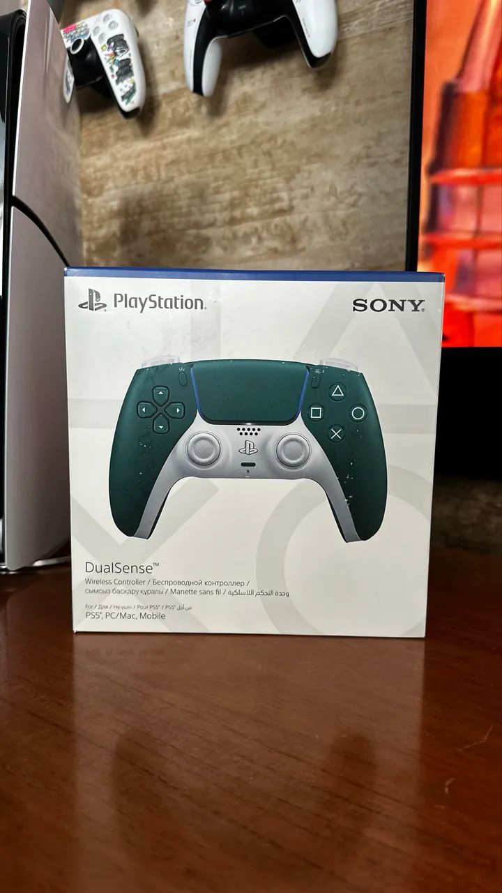 Dualsense PS5 - Alpine Green (EWC 2025)