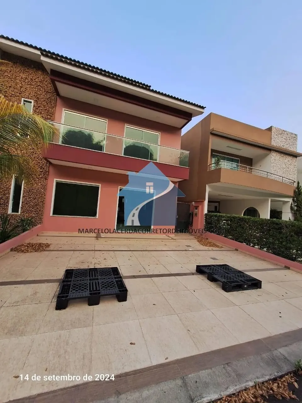 Casa no Condomínio Quinta das Laranjeiras - Flores
