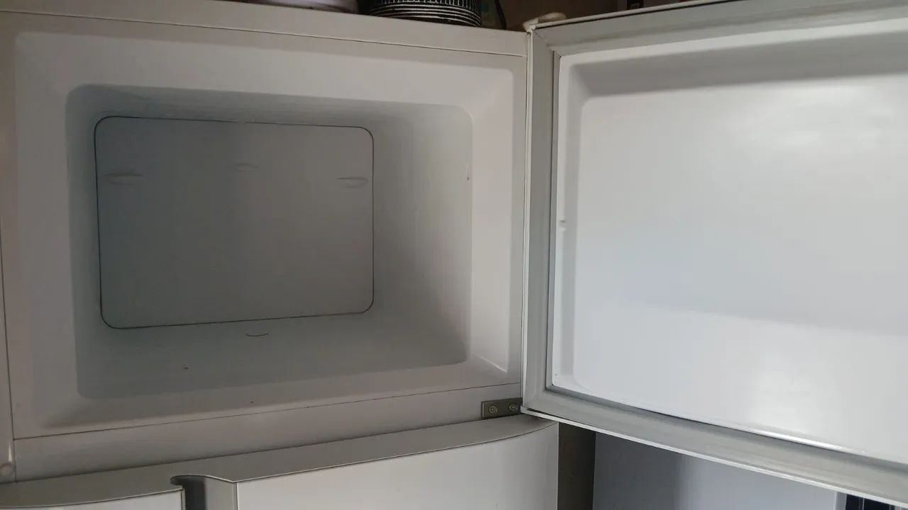 Geladeira Electrolux Fross Free 260L - Foto 3