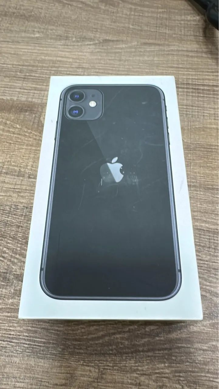 iPhone 11 128gb com bateria nova e com caixa