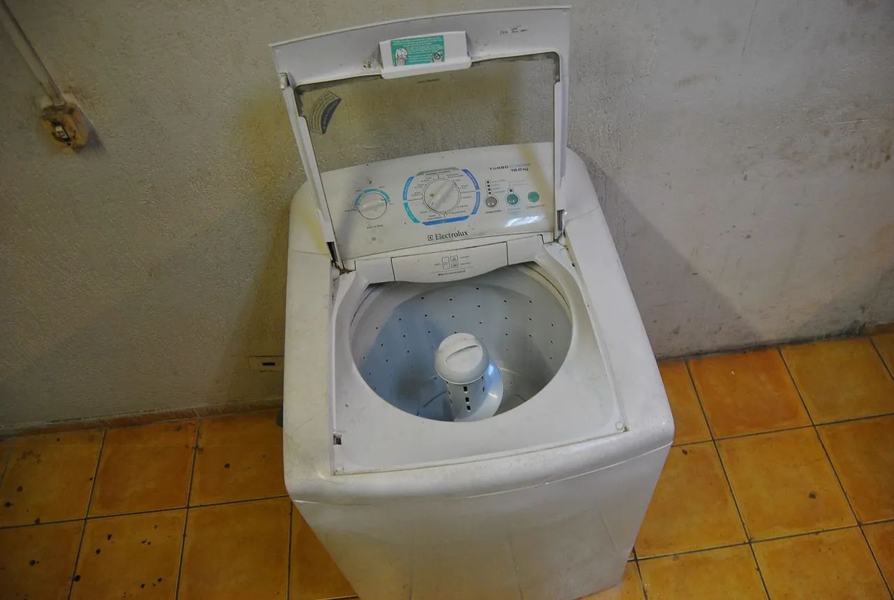 Máquina de Lavar Electrolux de 12 kg em perfeito estado + Entrega grátis  - Foto 2