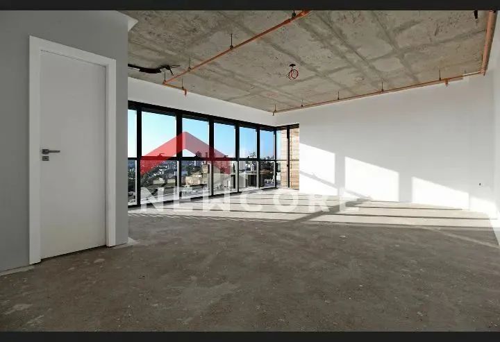 Sala comercial em Avenida Wenceslau Escobar - Tristeza - Porto Alegre/RS