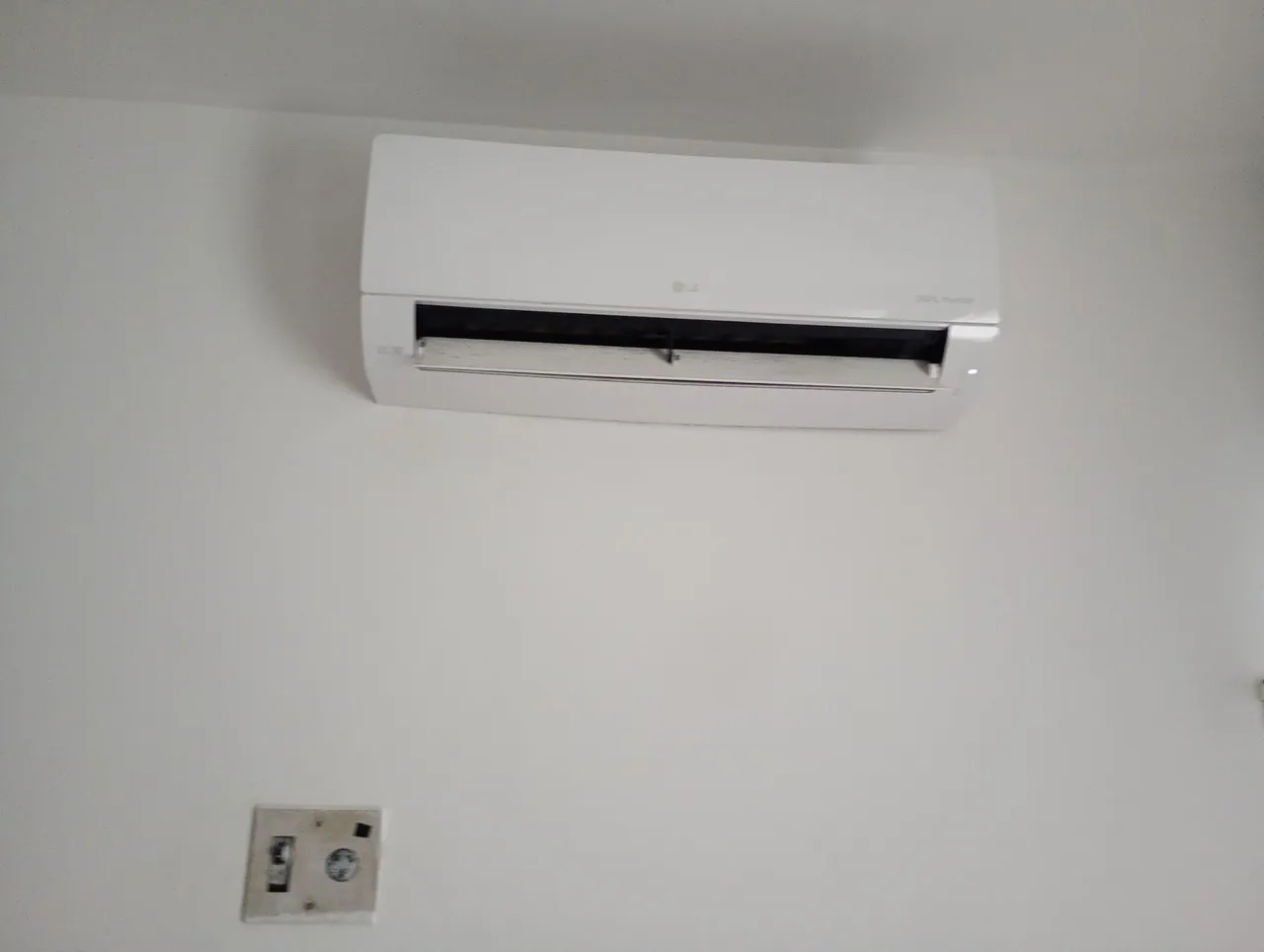 Ar condicionado Split LG 9.000 BTUs Dual Inverter Compact