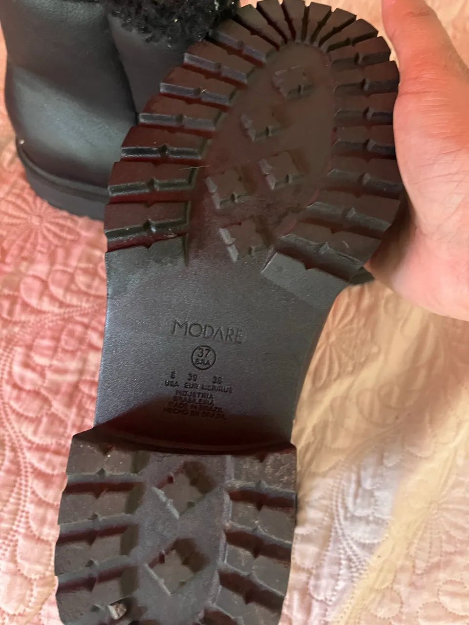 Black leather boot64520814896515121