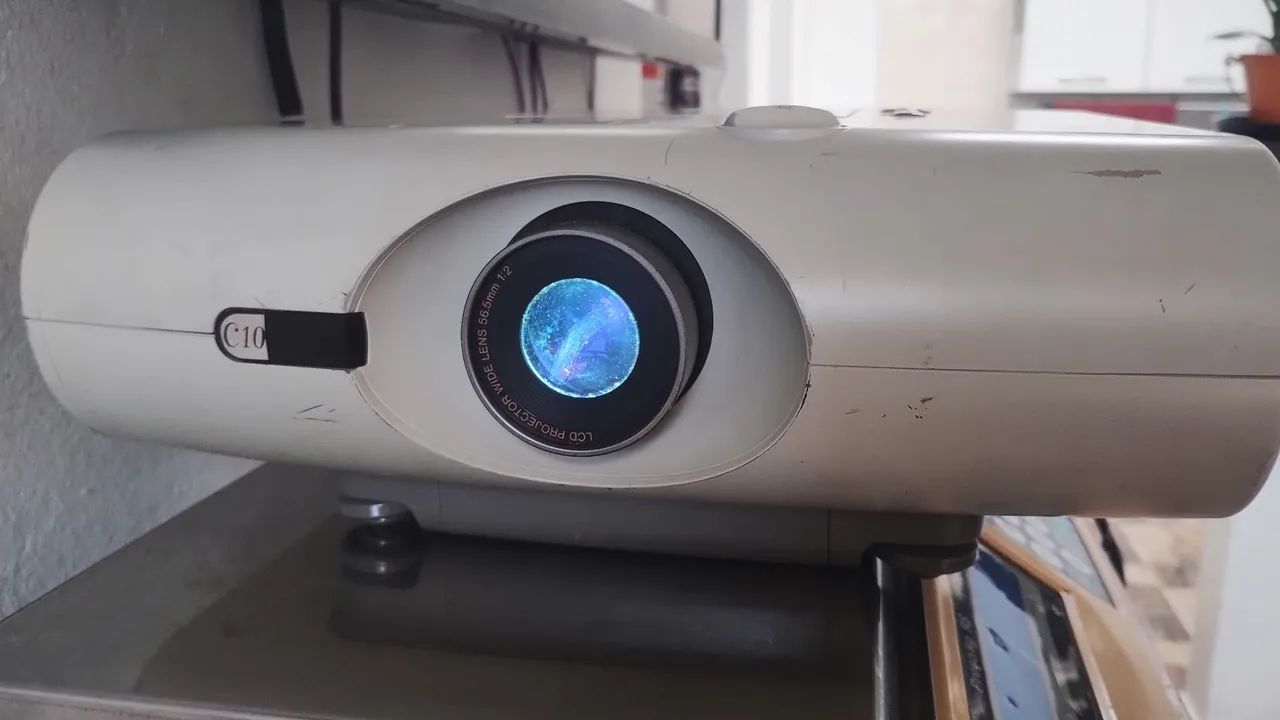 Projetor LCD Sharp 64318191371138120