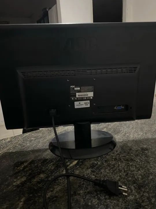 Monitor AOC 18.5 polegadas (Leila a descrição) - Foto 2