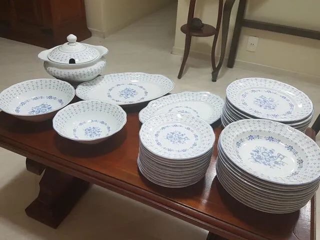 Aparelho de Jantar em Porcelana Schmidt