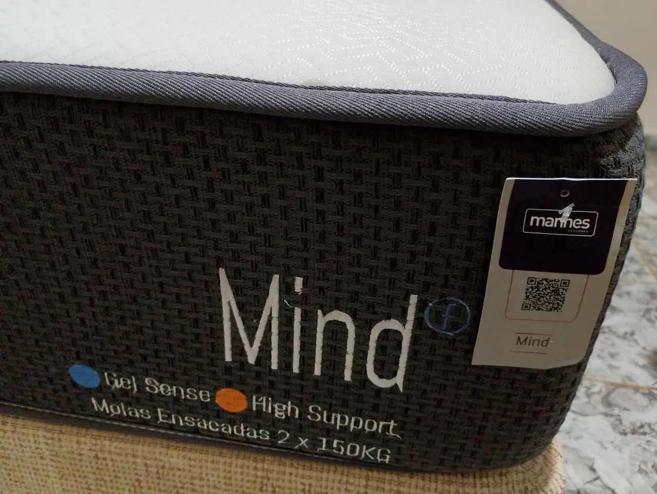 Colchão box molas ensacadas semi novo, limpo sem manchas. (apenas 10 meses de uso)  - Foto 3