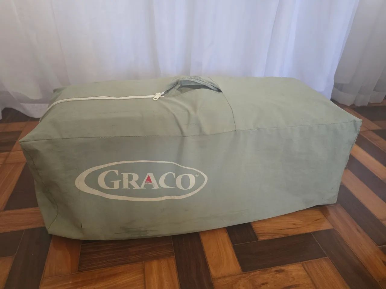 Berço portátil Graco Pack 'n Play.