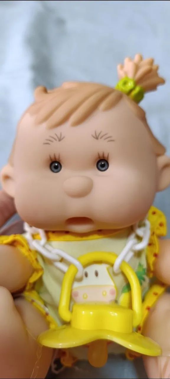 Boneca YOGURTINIS colecionável completa ,a caixa está um pouco amassada mas é original. - Foto 6