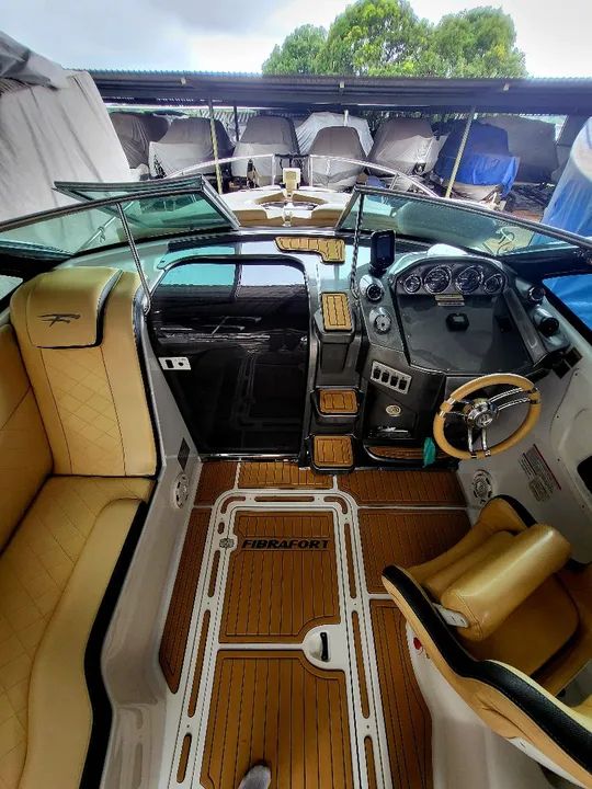 Lancha Focker 272 GTC cabinada - Foto 7