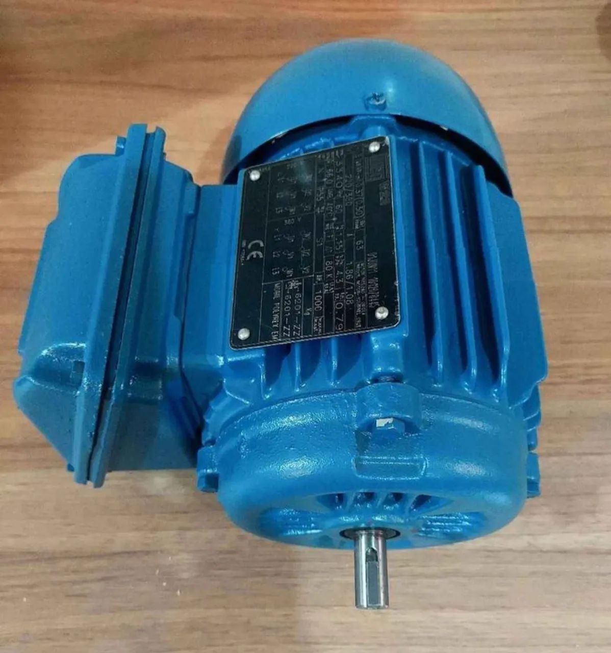 Motor Elétrico Trifásico WEG 0.37/0.50CV - 220/380V - Novo - Foto 2