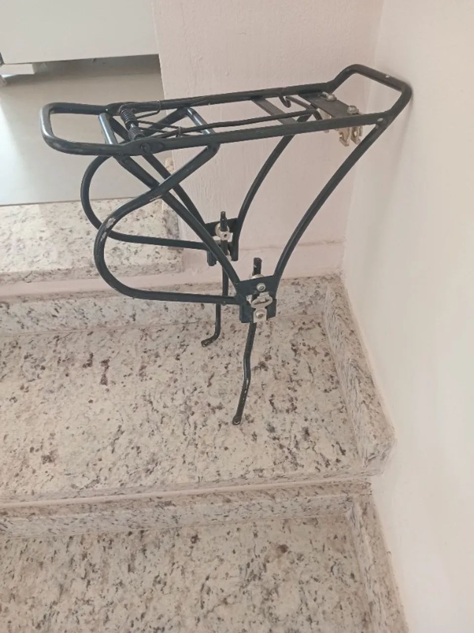 Bagageiro de bicicleta de aluminio