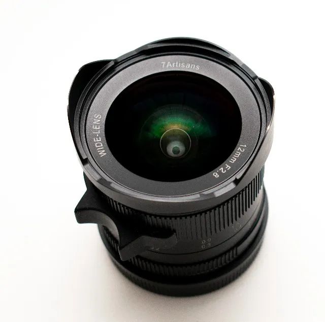 Lente 7 Artisans 12mm 2.8 retilínea para Sony E-Mount