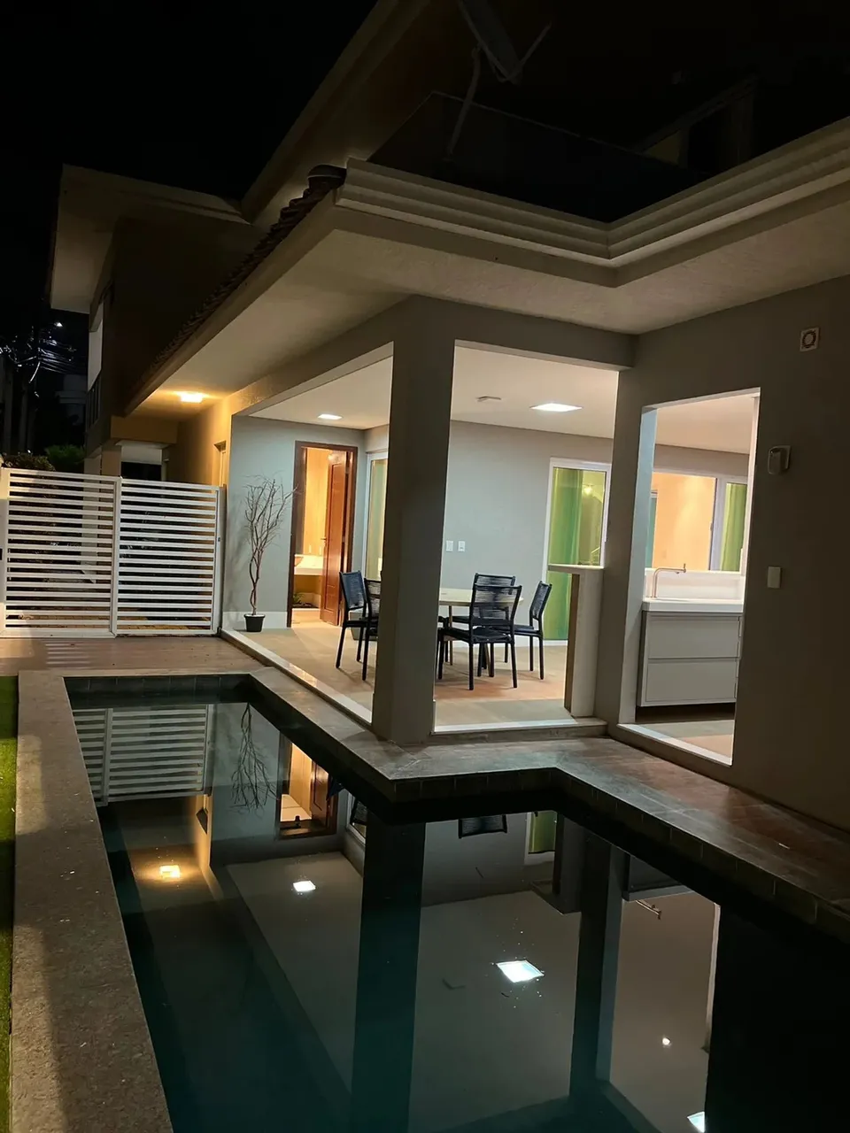 Casa - Bosque das Palmeiras - 360m2 - 04 suítes - Piscina - Espaço Gourmet
