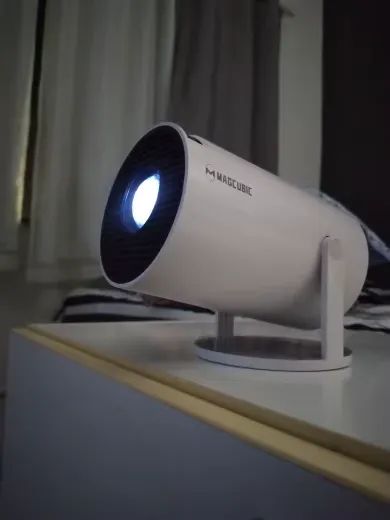 Projetor HY300 com Android - Novo na caixa