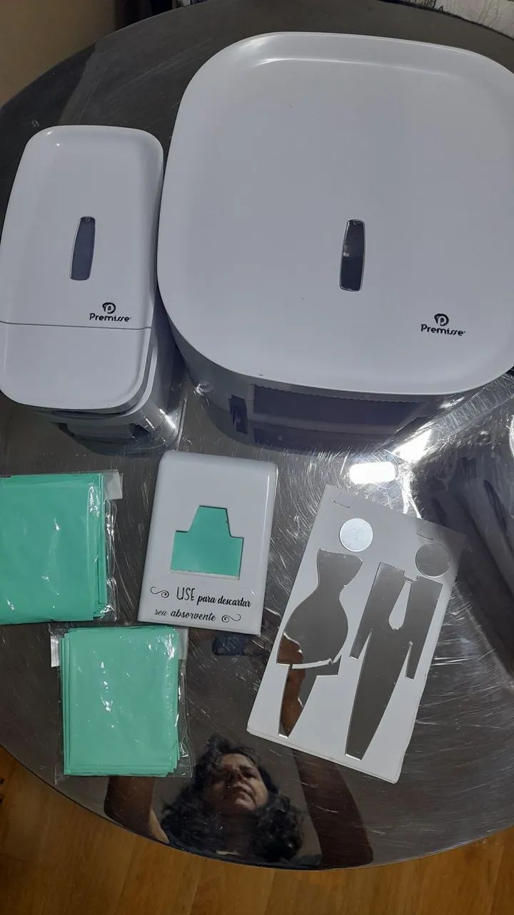 Kit Dispensers de Sabonete Líquido e papel e toslhas - Foto 2