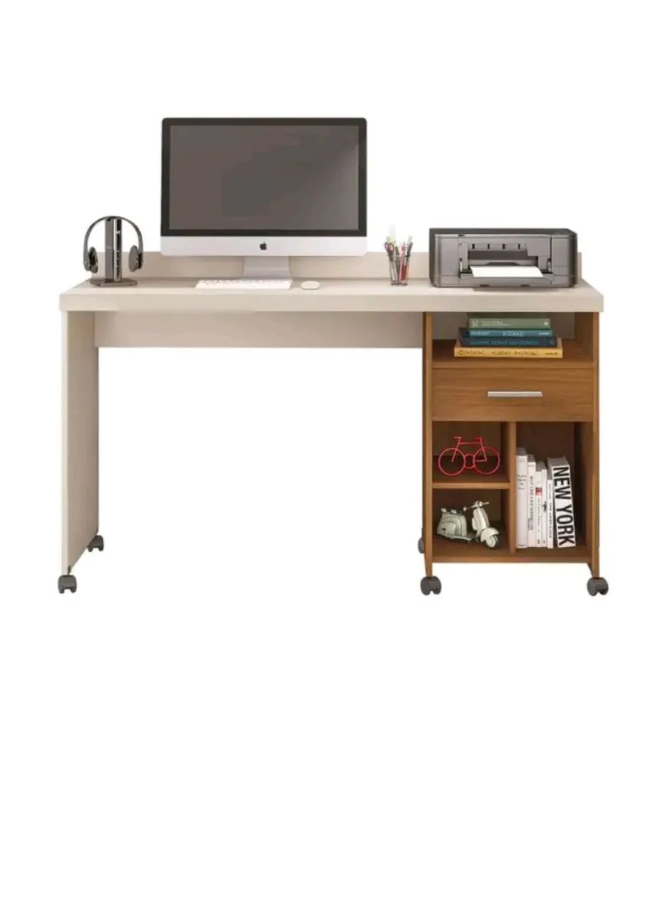 Escrivaninha com rodinhas nova 