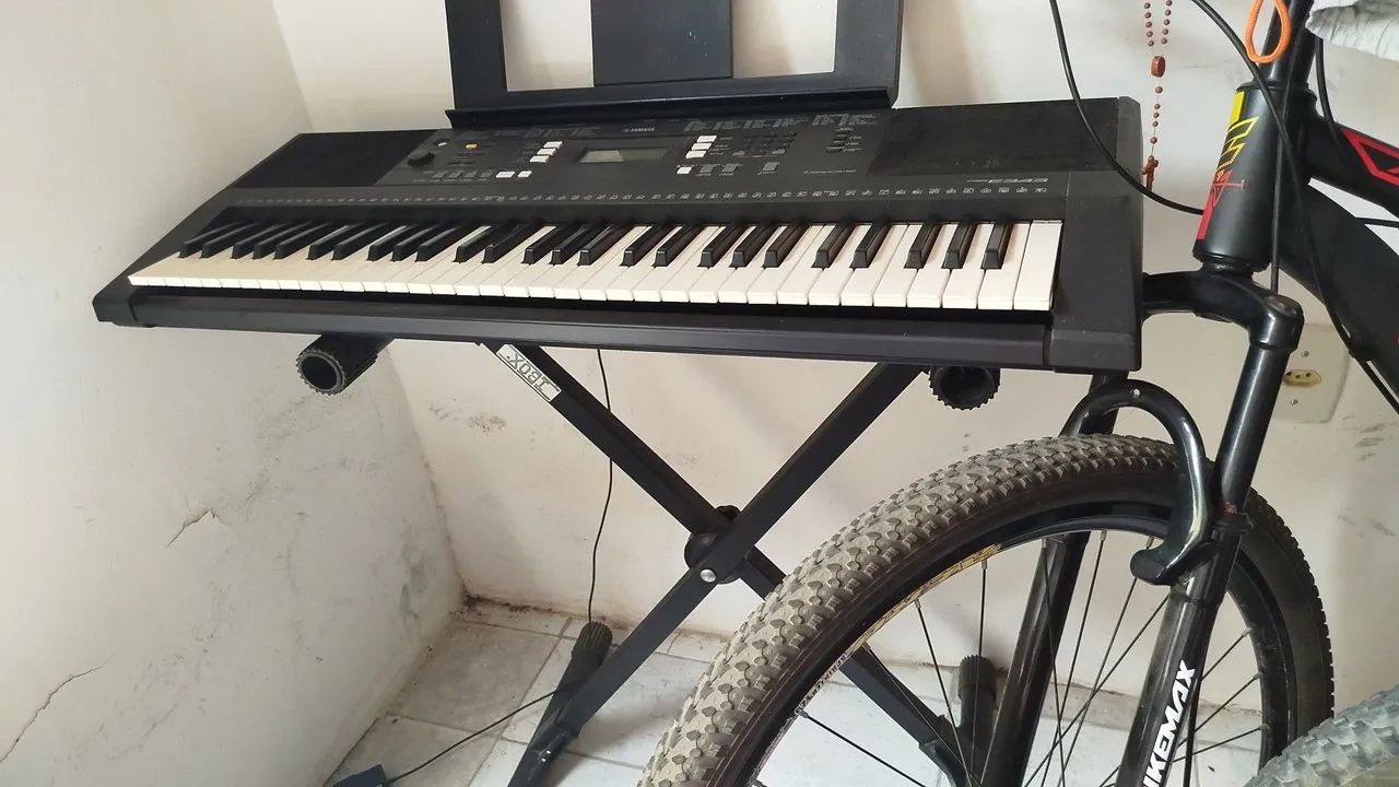 Teclado yamaha PSR-E343 422080565373184004