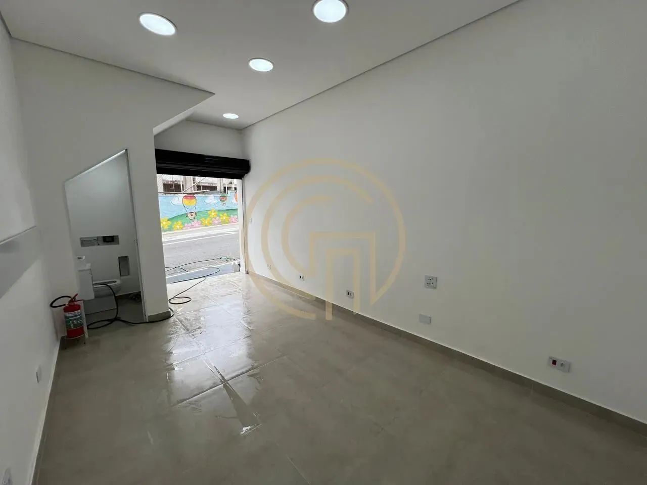 Sala comercial com mezanino  21 m², pronta para uso! - Foto 5