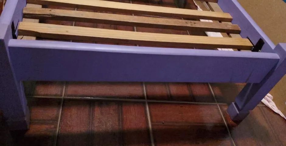 Cama solteiro em madeira  - Foto 4