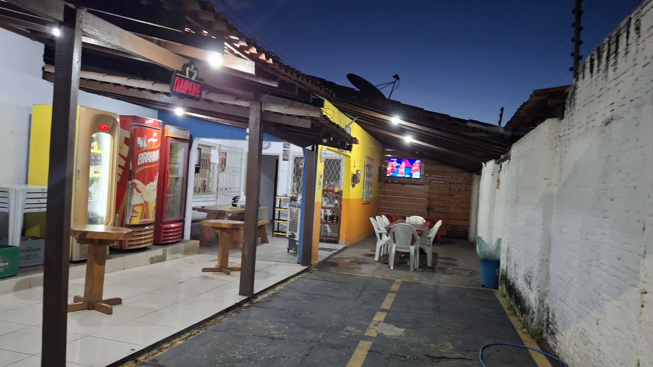 Vaga para atendimento ao público em Bar.