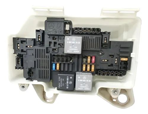 Caixa Fusivel Com Capa Mercedes C300 2020