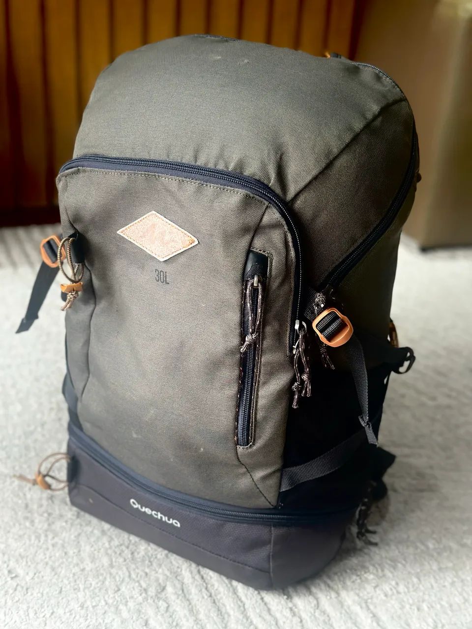 MOCHILA QUECHUA 30 LITROS