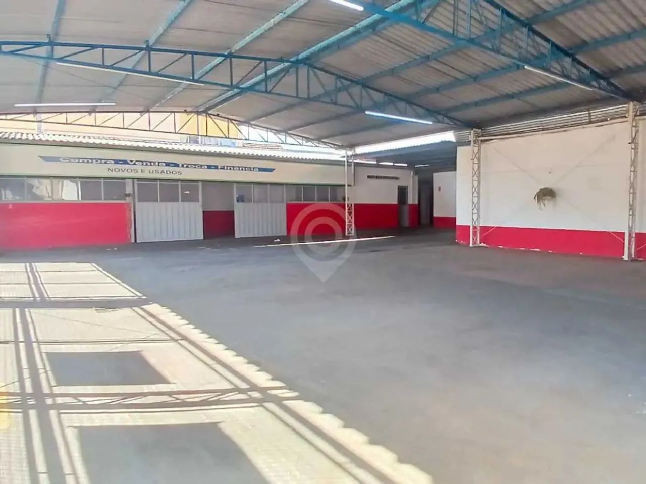 Loja : / Comercial / Centro