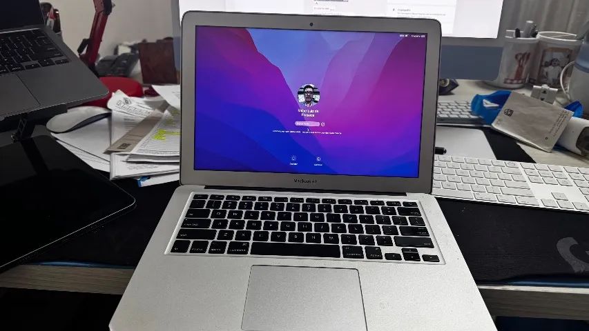 MacBook Air impecável  + teclado bluetooth + magic mouse sem fio de brinde - Foto 2