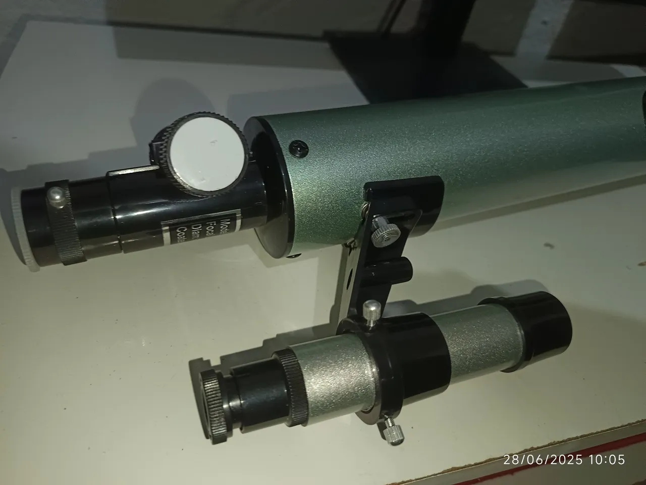 Telescópio Refrator Astronômico