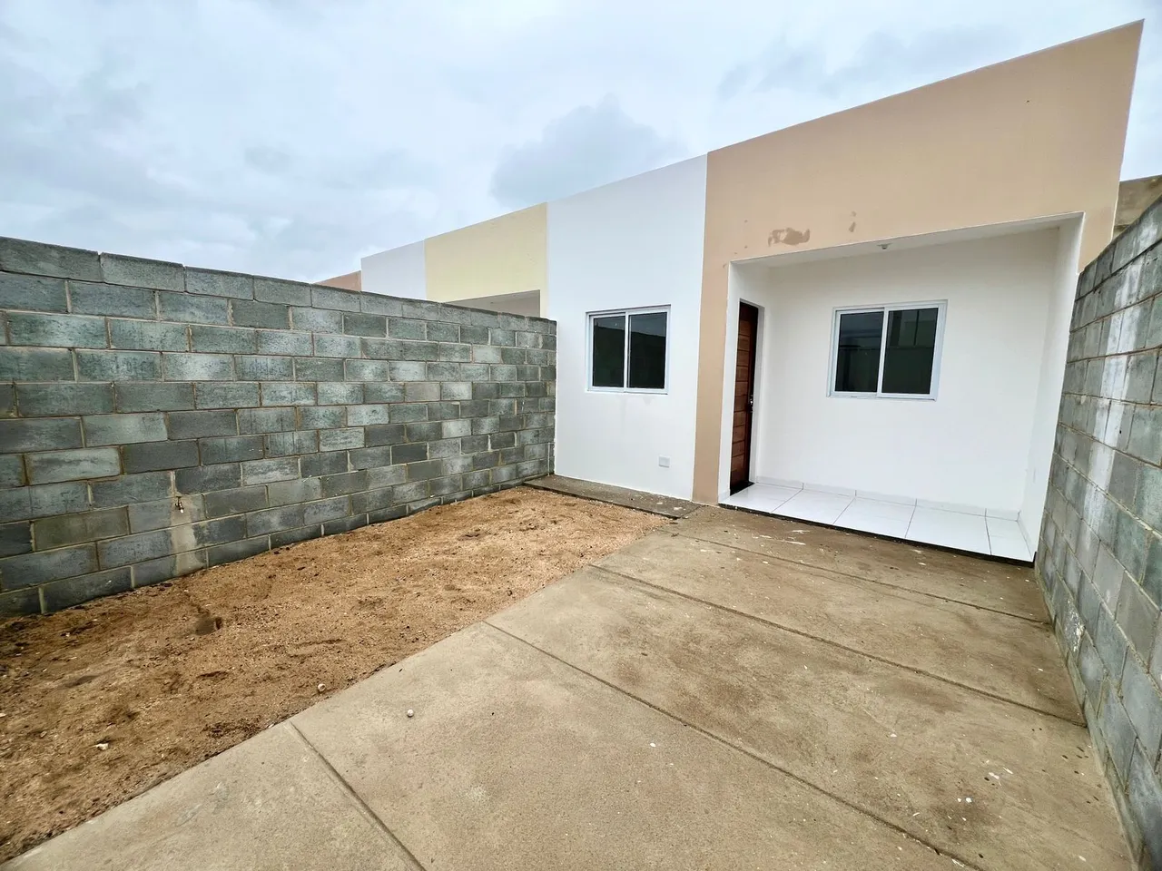 CASA COM 2 QUARTOS PARA LOCAÇÃO NO PORTAL DOS BOSQUES