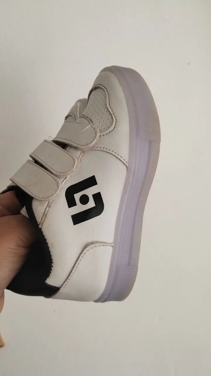 Tênis Infantil com velcro e ascende  - Foto 3