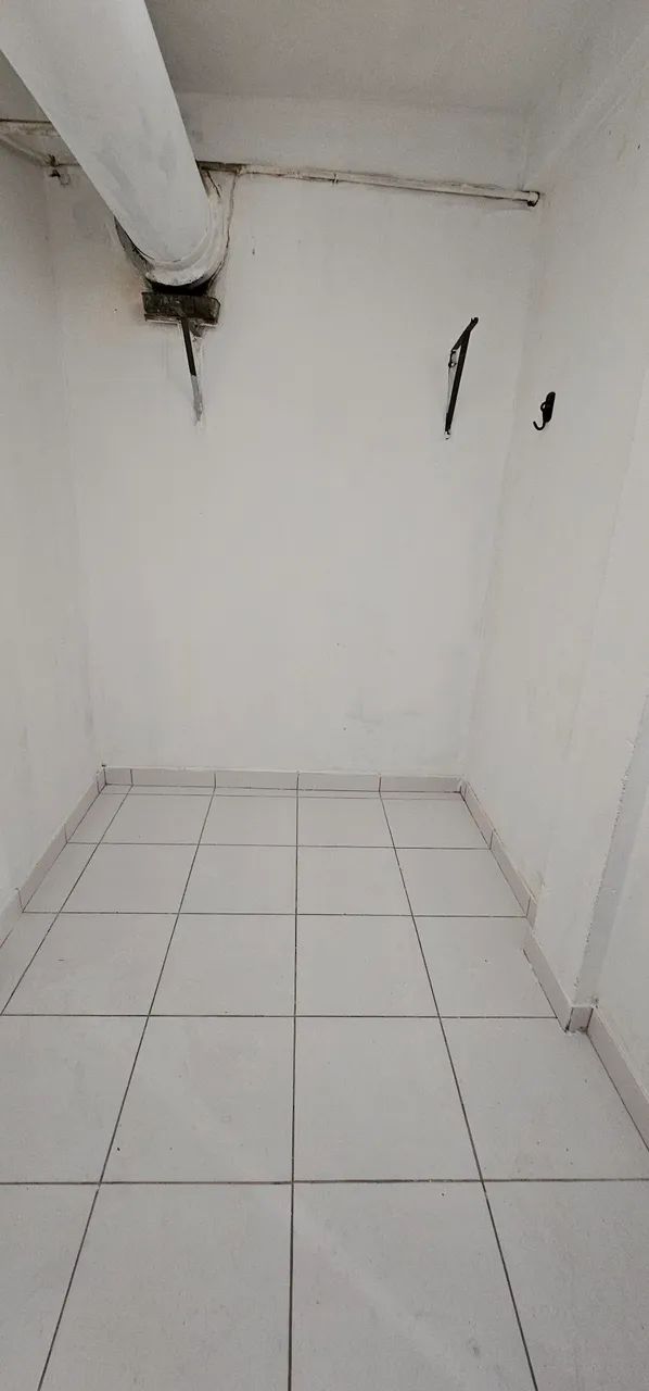 Ponto comercial situado de esquina com Rua Ó de Almeida e Travessa Frei Gil - Foto 4