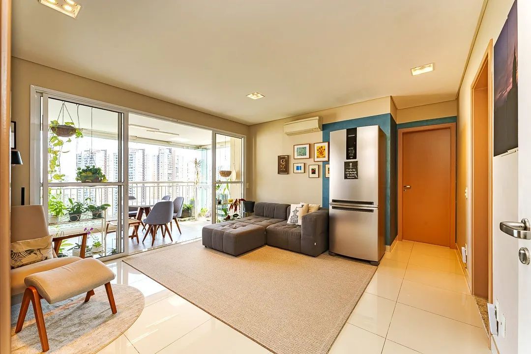 Apartamento tipo para venda com 3 quartos, sendo 1 suíte, 107m² - Foto 2