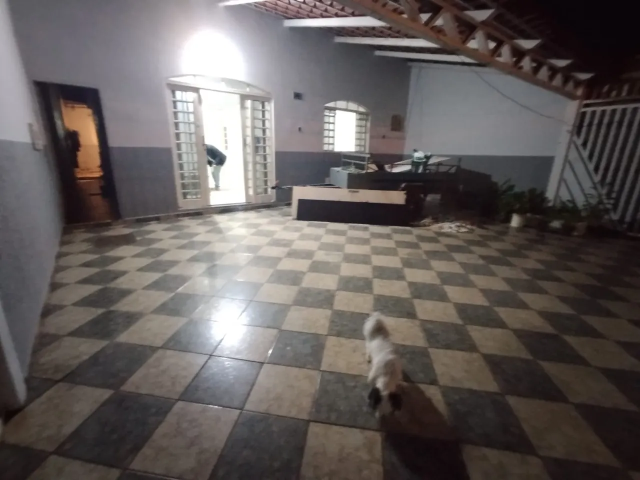 Aluga casa