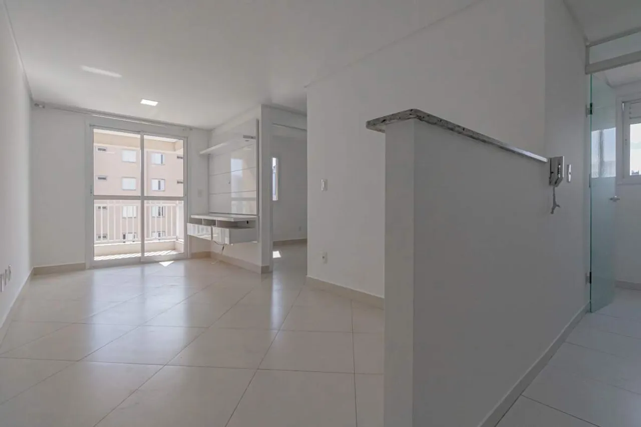 Apartamento para aluguel no bairro Vila Floresta.