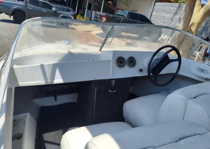 Lancha com motor de 65hp - Foto 4