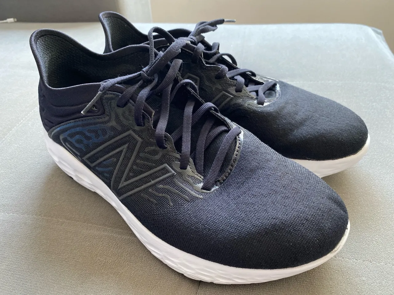 Tenis New Balance 42/43